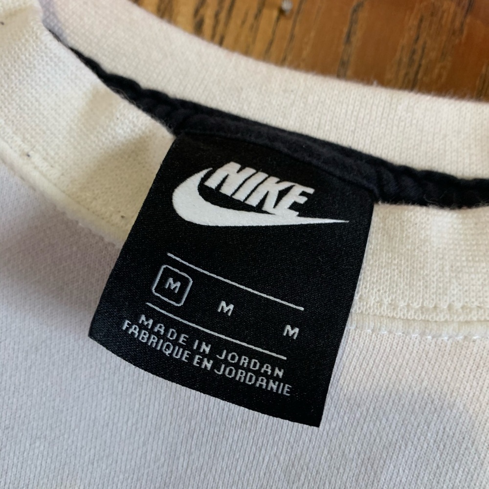 Women’s clothes - Picture 4 of 8